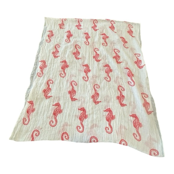 Chic Cream Infinity Scarf with Red Seahorse Design - Picture 5 of 9